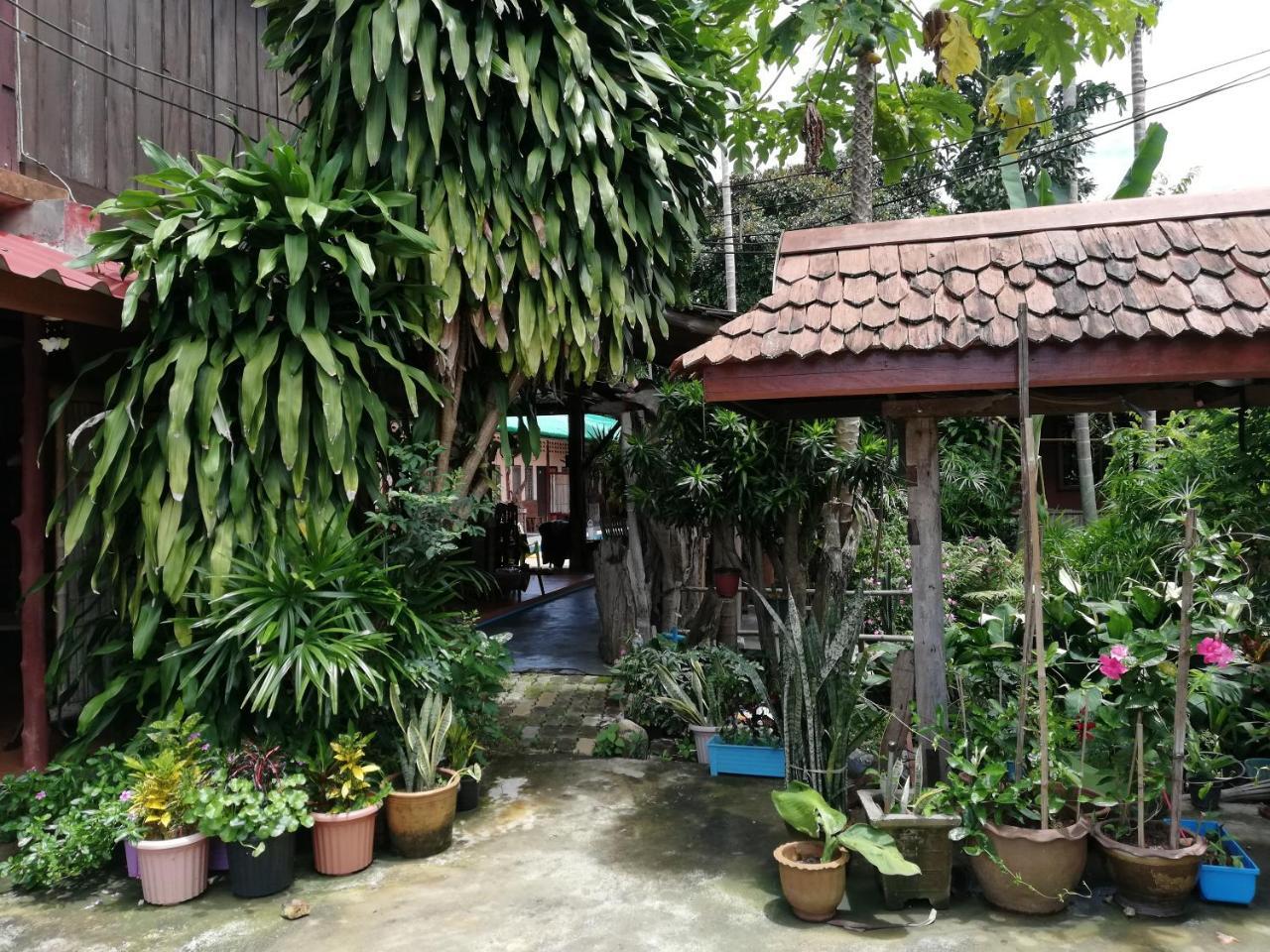 Chian Guesthouse Chiang Rai Bagian luar foto